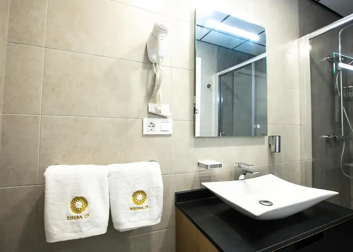 Ribera 19 Aparthotel 4*