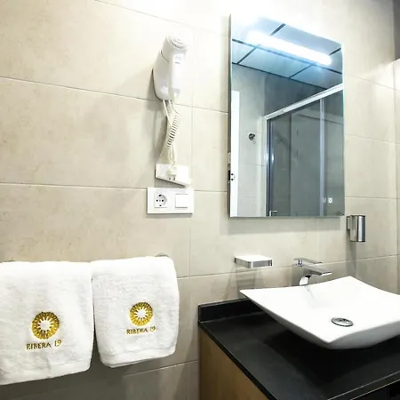 Ribera 19 Aparthotel 4*