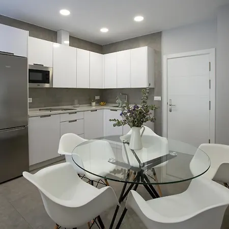 Ξενοδοχείο με διαμερίσματα Ribera 19 4*